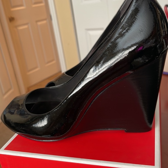 New Coach black peep toe wedge shoes - Picture 6 of 8
